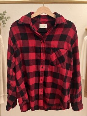 Aritzia Wilfred Free Red and Black Flannel Plaid Button-Up Shirt